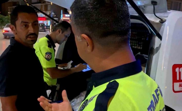 Direksiyon başında alkollü yakalandı, "Ehliyetimi alamazsın" dedi
