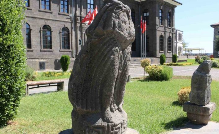 Diyarbakır Müzesi’nde 3 kıymetli eser ilk kez kalıcı olarak sergilendi