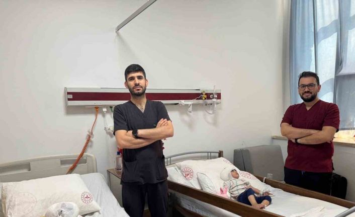 Diyarbakır’da iki hastanın biyonik kulak ameliyatı yapıldı