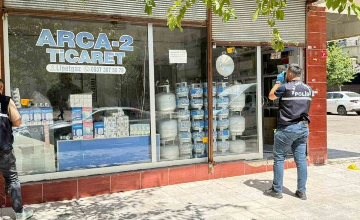 Diyarbakır’da silahlı kavgada facianın eşiğinden dönüldü: Kurşunlar tüp dolu dükkana isabet etti
