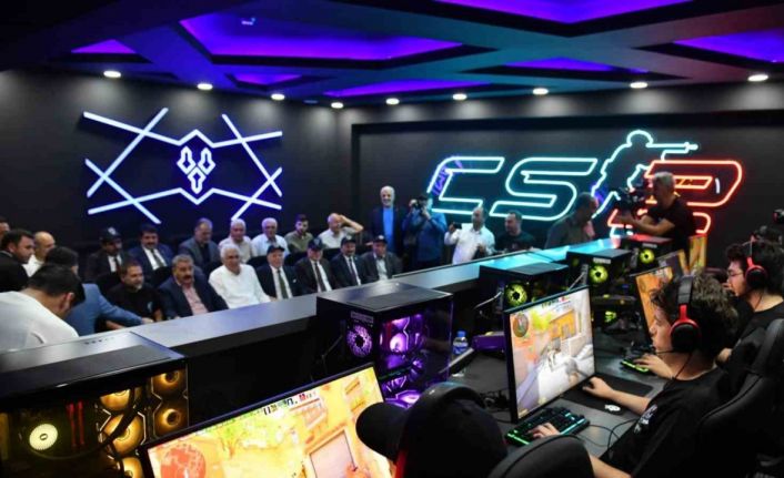 Doğu Anadolu Bölgesi’nin ilk ve tek Espor Akademisi Erzurum’da açıldı