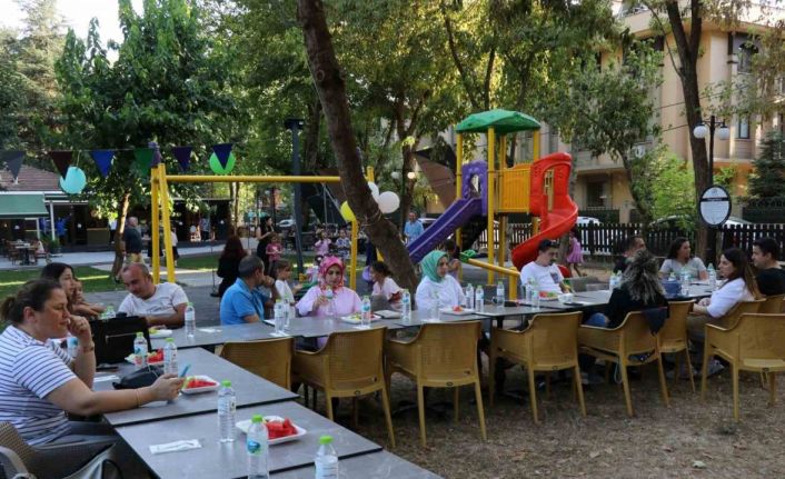 Düzce Belediyesi Gündüz Bakımevi ilk mezunlarını verdi