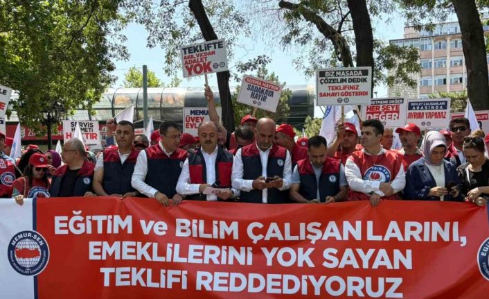 Eğitim-Bir-Sen’den 8. Dönem Toplu Sözleşme eylemi