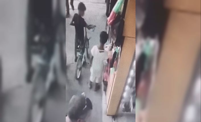 Elazığ’da küçük çocukların hırsızlığı kamerada