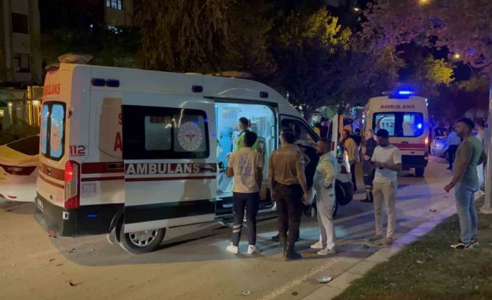 Elazığ’da zincirleme trafik kazası: 2’si çocuk 4 yaralı