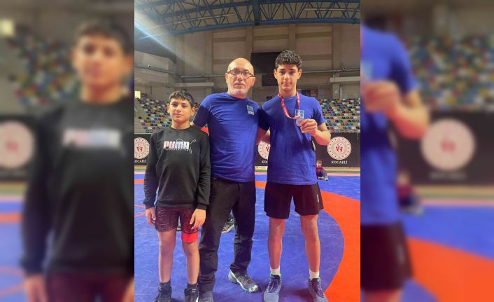 Elazığlı güreşçi milli takım kampında