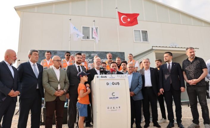 Elitaş: "İnşallah 2 buçuk sene sonra Kayseri-Ankara hızlı trenine kavuşmuş olacağız"