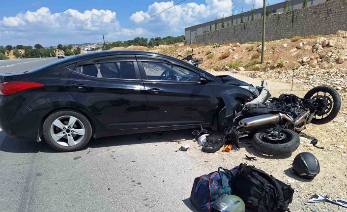 Emet’te otomobille motosiklet çarpıştı: 1 yaralı