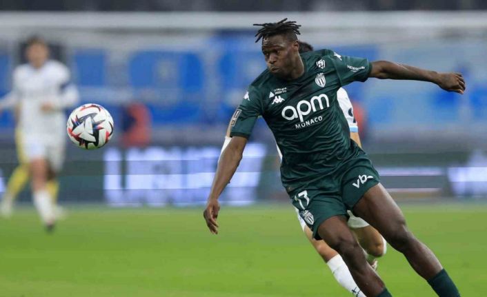 Engin Fırat: "Singo, Galatasaray’ı hem ligde hem Avrupa’da yukarı taşır"