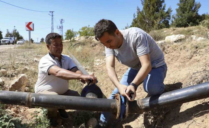 Erdemli’nin kırsalına sulama borusu desteği