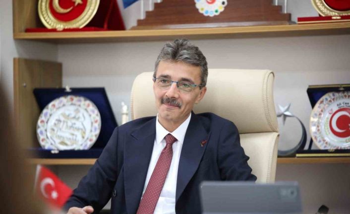 Erenler’de çölyak hastalarına destek sürüyor