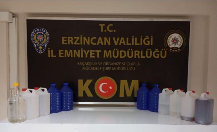Erzincan’da 42 litre kaçak içki ele geçirildi