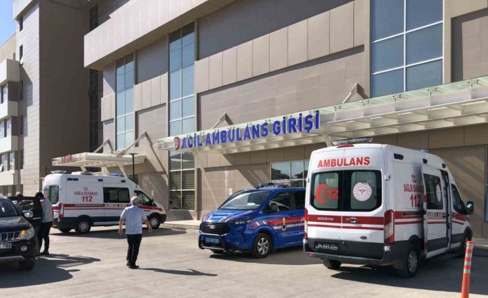 Erzincan’da trafik kazası: 6 yaralı