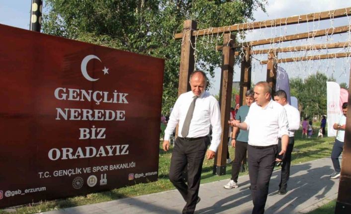 Erzurum GSİM Olimpiyat Parkına çadır gençlik merkezi kurdu