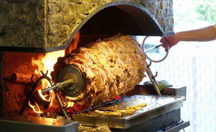 Erzurum Kültür Yolu Festivali’nde Cağ Kebabı satış rekoru kırdı