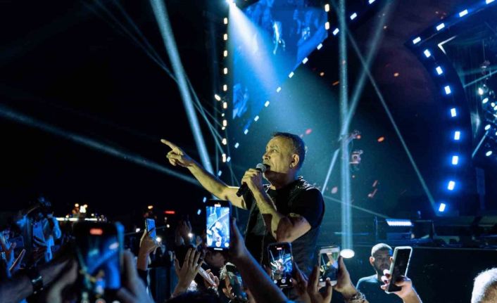 Erzurum’da Haluk Levent rüzgarı