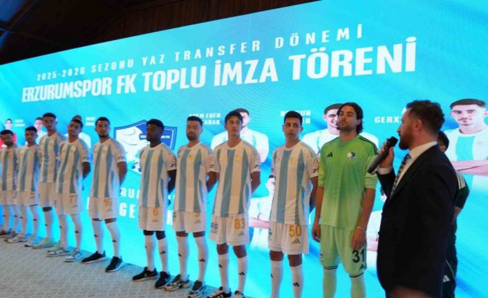 Erzurumspor’da yeni transferler tanıtıldı