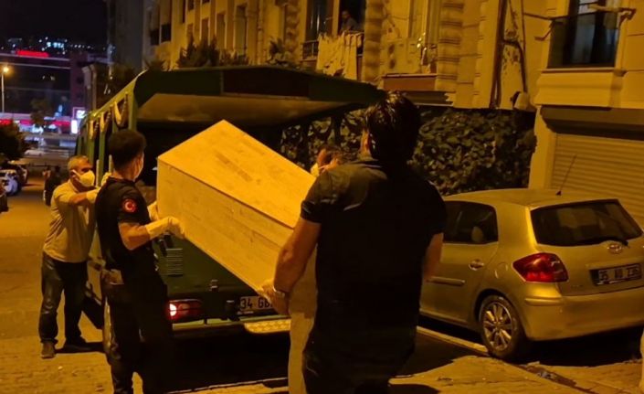 Esenyurt’ta bir dairede kadın cesedi bulundu