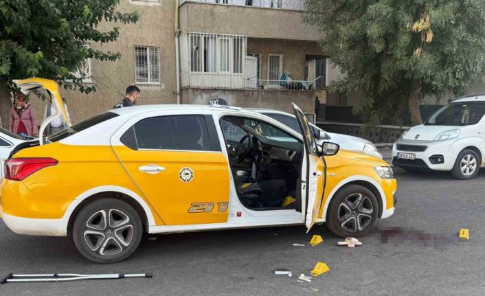 Eşinden kaçmak isteyen kadın silahlı saldırıya uğradı: 3 yaralı