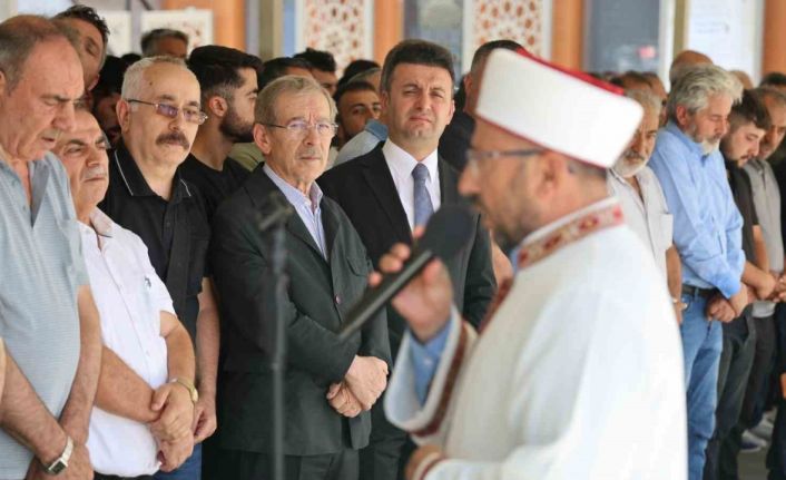 Eski bakan Abdüllatif Şener’in acı günü