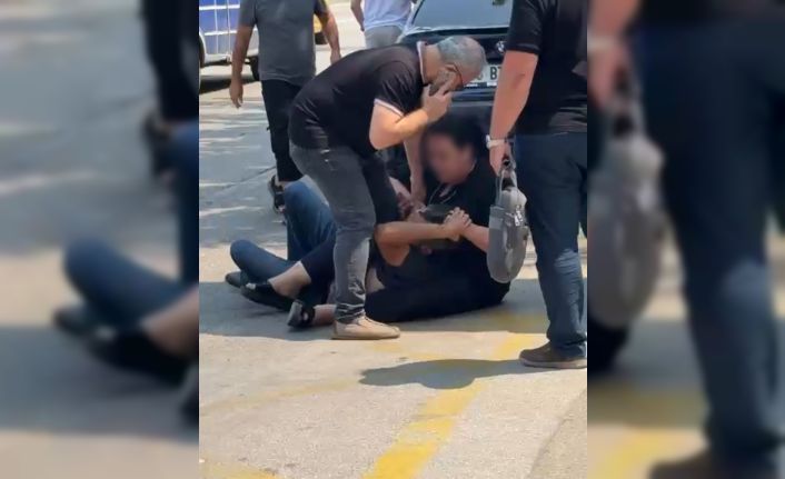 Eski eşinden kocasına meydan dayağı kamerada