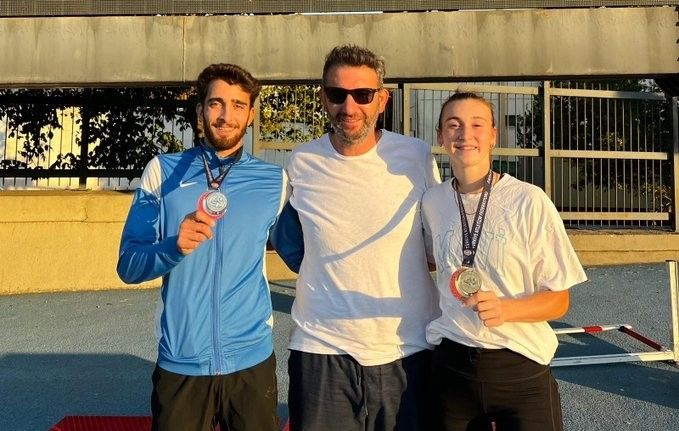 Eskişehirli atletlerden hurdles cup yarışında çifte madalya