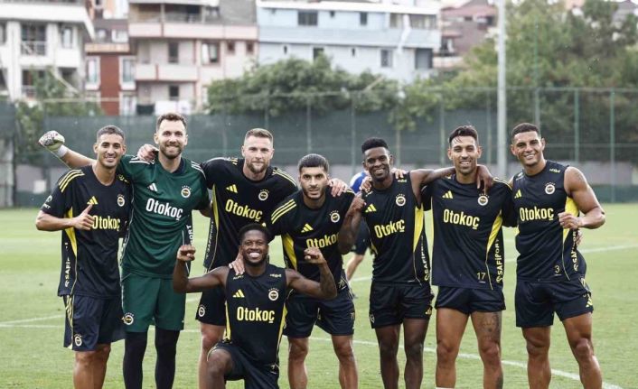 Fenerbahçe, Feyenoord maçı hazırlıklarına devam etti