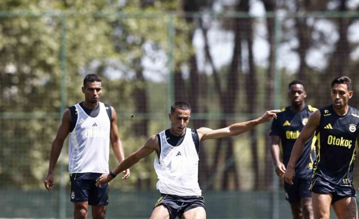 Fenerbahçe, Feyenoord maçı hazırlıklarını sürdürdü