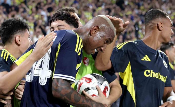 Fenerbahçe, Hollanda ekiplerine karşı 10. kez kazandı