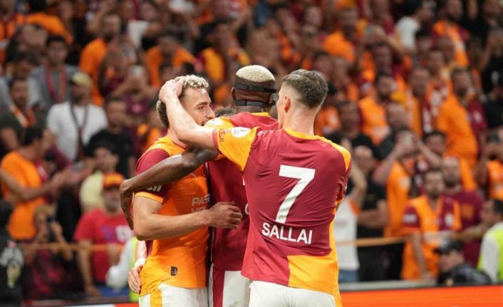 Galatasaray 2’de 2 ile başladı
