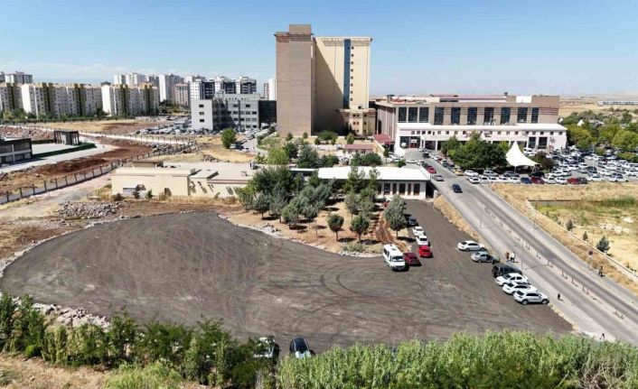 Gazi Yaşargil Eğitim ve Araştırma Hastanesi’ne yeni otopark