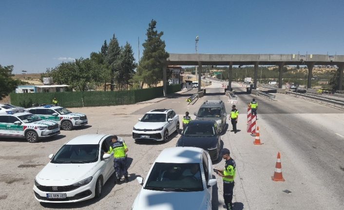 Gaziantep’te 217 araca 300 bin TL trafik idari para cezası
