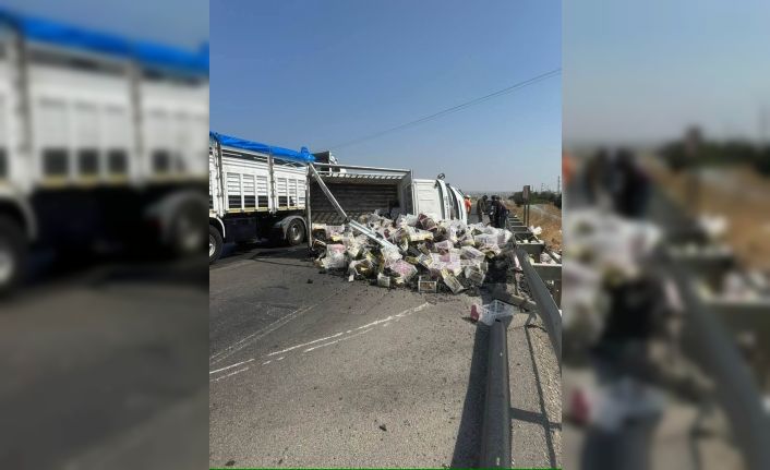 Gaziantep’te lastiği patlayan kamyonet yan yattı: 2 yaralı