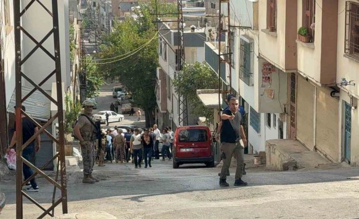 Gaziantep’te sıcak saatler: Eşini darp eden cinayet firarisi özel hareket operasyonuyla yakalandı