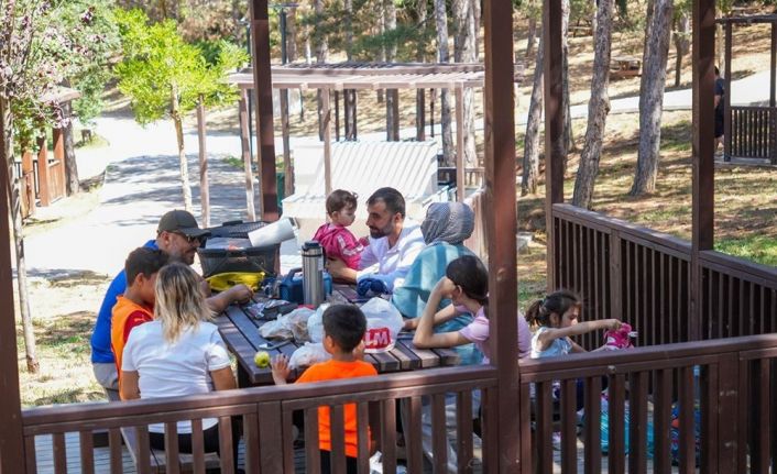 Gaziosmanpaşa Millet Bahçesi yeniden vatandaşların hizmetine açıldı
