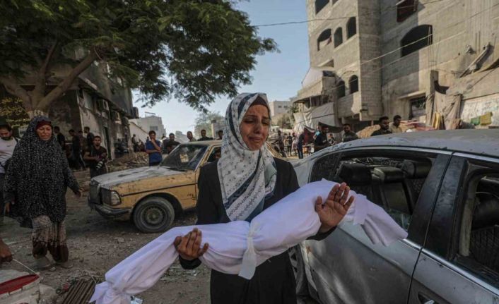 Gazze’de can kaybı 63 bin 25’e yükseldi