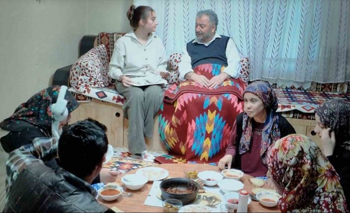 Gediz Kız Anadolu İmam Hatip Lisesi’nin kısa filmi büyük başarıya imza attı
