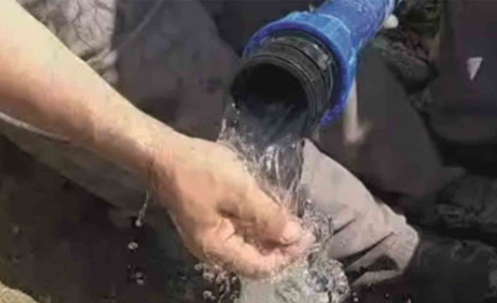 Gediz Yeşilçay köyünde vatandaşlardan örnek dayanışma