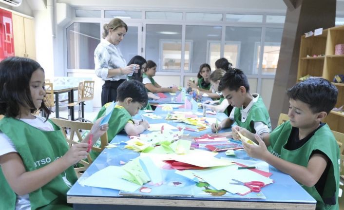 Geleceğin tasarımcıları BUTGEM yaz kurslarında yeteneklerini keşfetti