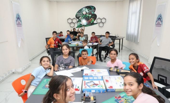 Geleceğin teknoloji liderleri Eyyübiye’de yetişiyor