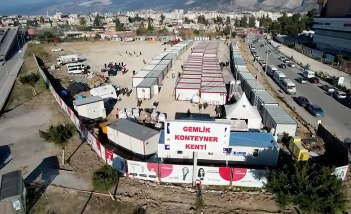 Gemlik halkının yardımları çürümeye terkedildi