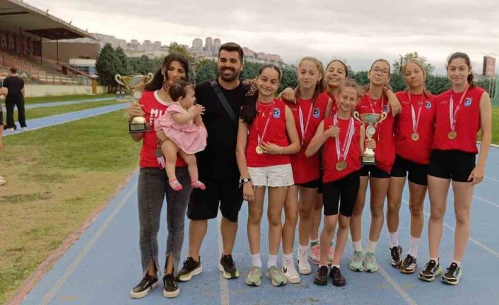 Gölcüklü minik atletlerden Türkiye 3’üncülüğü