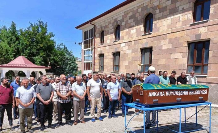 Gölde boğulan kuzenini kurtarmaya çalışırken vefat eden adam son yolcuğuna uğurlandı