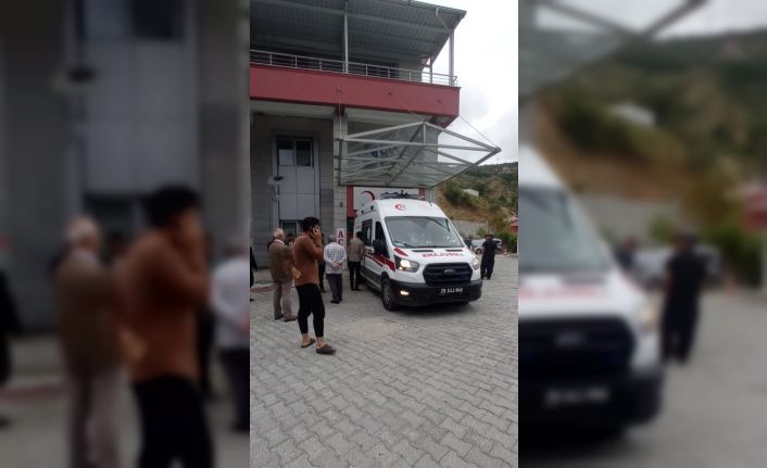 Gümüşhane’de tünel içinde iki araç kafa kafaya çarpıştı: 5 yaralı