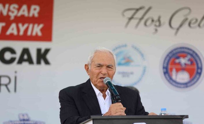 Güreşçiler meydana indi, Karakucak güreşleri başladı