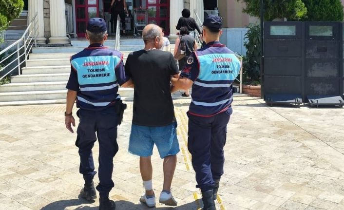 Hakkında 7 yıl 6 ay hapis cezası bulunan şahıs jandarmaya takıldı