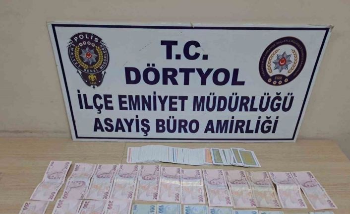 Hatay’da kumar baskını: 8 kişiye ceza yağdı