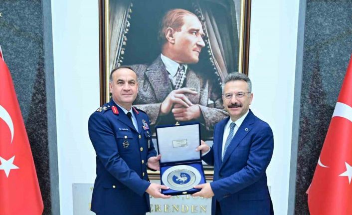 Hava Korgeneral Rafet Dalkıran’dan Vali Aksoy’a ziyaret