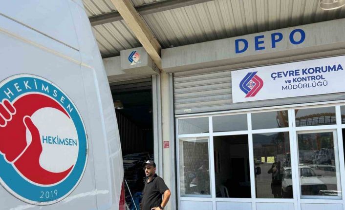 HEKİMSEN’den Sındırgı’daki depremzedelere kapsamlı yardım