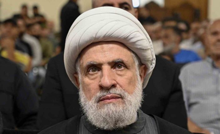 Hizbullah: "Saldırganlık devam ettiği sürece silahları teslim etmeyeceğiz"